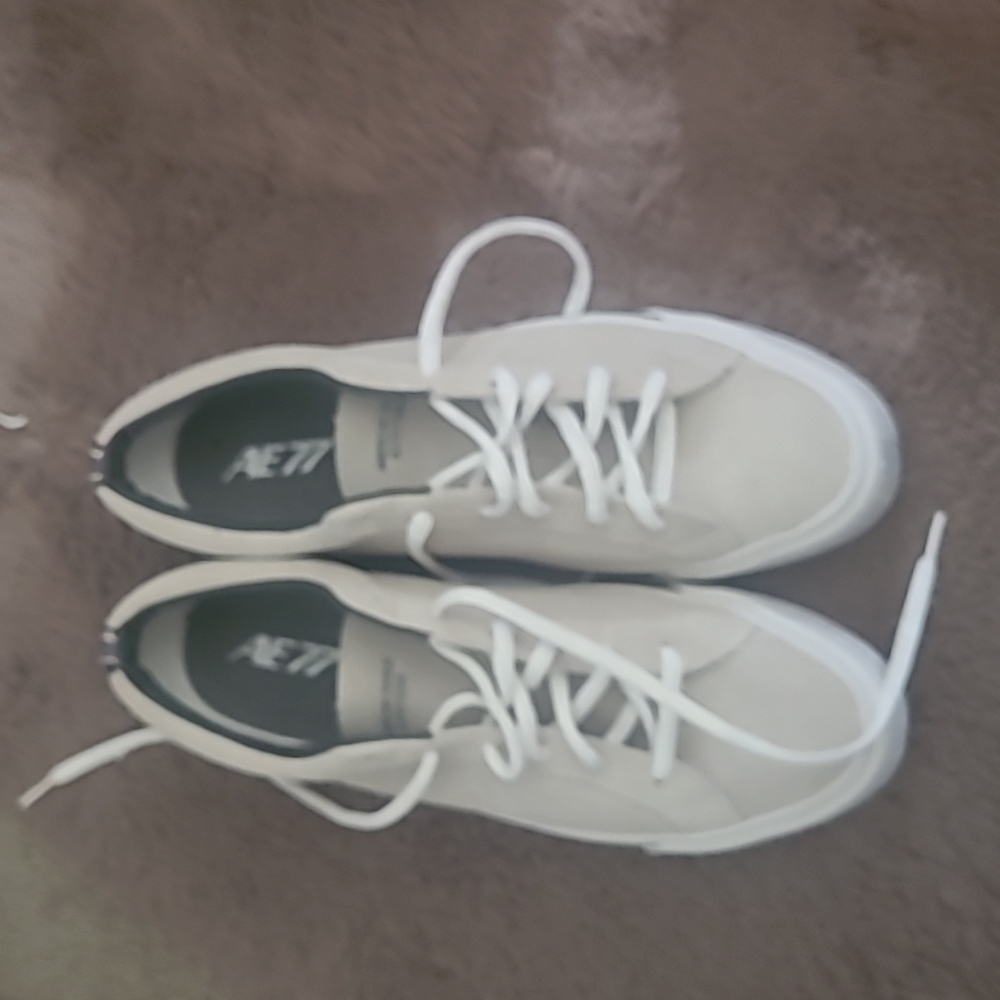 Womens American eagles outfitters suade tan and blue sneakers